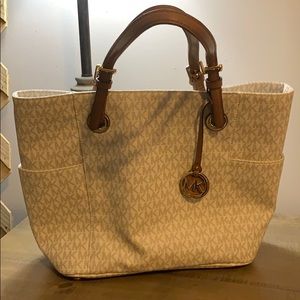 Michael Kors vanilla Tote Bag